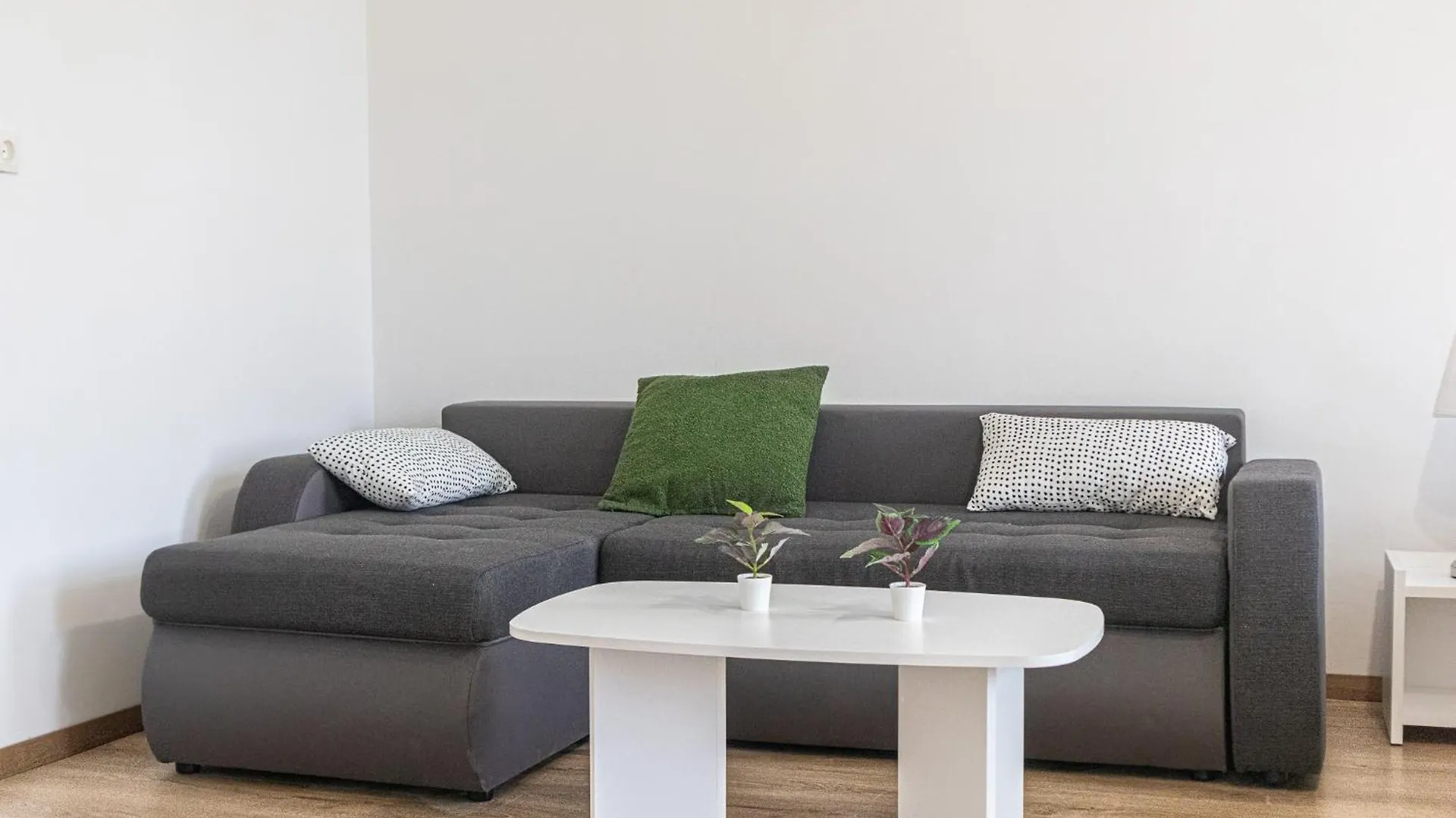 Easystay 2Br Apt. Near Akh- Perfect For Longstays Wiedeń Apartament